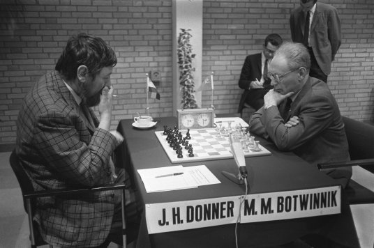 1970 - Leiden - Botvinnik-Donner